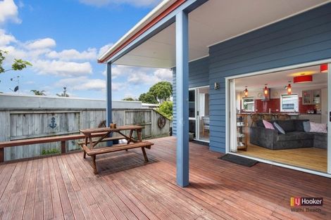 Photo of property in 15a Roretana Drive, Athenree, Katikati, 3177
