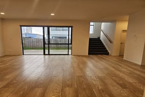 Photo of property in 85 Hutchinsons Road, Bucklands Beach, Auckland, 2014