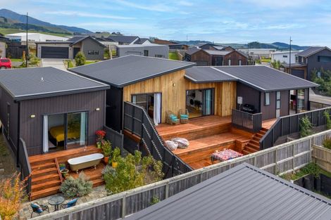 Photo of property in 19 Tunarau Street, Raglan, 3225
