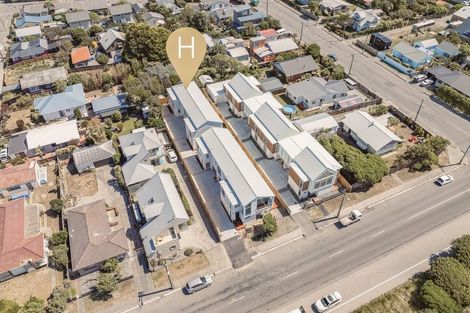 Photo of property in 4/50 Marine Parade, North New Brighton, Christchurch, 8083