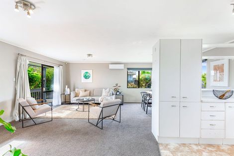 Photo of property in 91a/2 Beach Road, Te Atatu Peninsula, Auckland, 0610