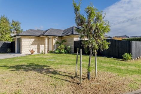 Photo of property in 25 Mahia Lane, Waikanae, 5036