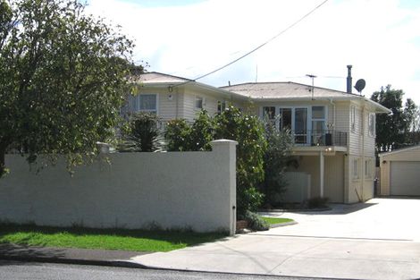 Photo of property in 53 Taikata Road, Te Atatu Peninsula, Auckland, 0610