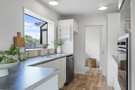 Photo of property in 9 Van Dieman Close, Templeton, Christchurch, 8042