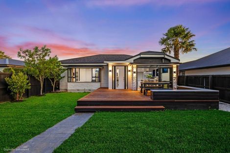 Photo of property in 18a Blighs Road, Strowan, Christchurch, 8052