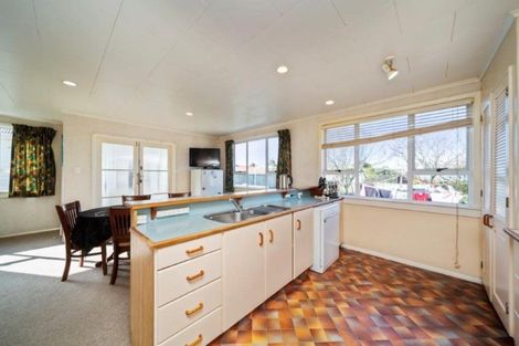 Photo of property in 28 Hunter Street, Hawera, 4610