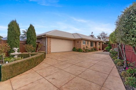 Photo of property in 10 Ropley Street, Amberley, 7410