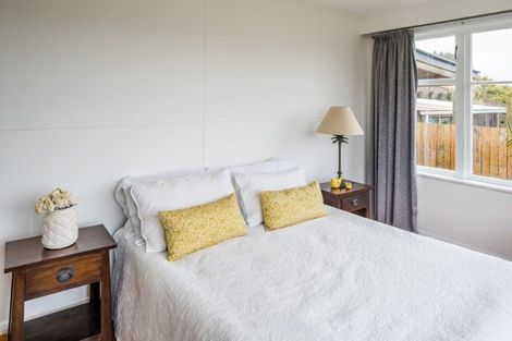 Photo of property in 12 Owhiti Street, Titahi Bay, Porirua, 5022