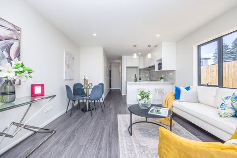 Photo of property in 8 Blanes Road, Weymouth, Auckland, 2103