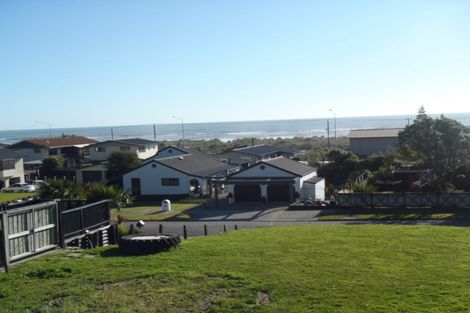 Photo of property in 19 Nolan Crescent, Karoro, Greymouth, 7805