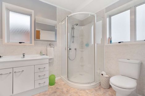 Photo of property in 95 Kitchener Road, Waiuku, 2123