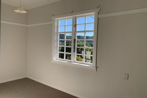 Photo of property in 16 Tawa Terrace, Tawa, Wellington, 5028