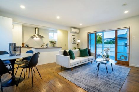 Photo of property in 1/21 West Hoe Road, Orewa, 0931