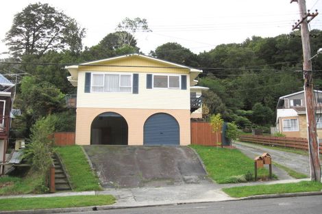 Photo of property in 9 Lowry Crescent, Stokes Valley, Lower Hutt, 5019