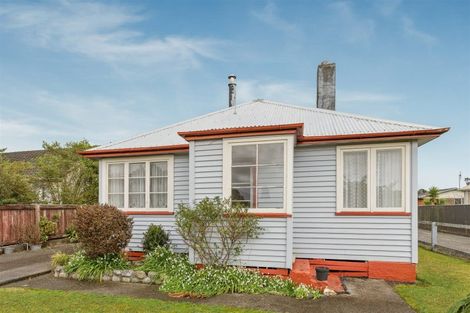 Photo of property in 54 Domett Street, Westport, 7825