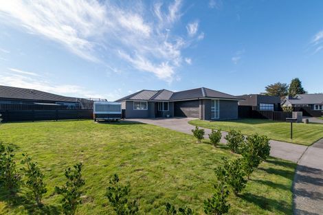 Photo of property in 12 Erlam Place, Matipo Heights, Rotorua, 3015