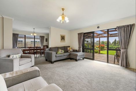 Photo of property in 35 Edgewater Grove, Whakatane, 3120