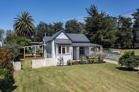 Photo of property in 56 Tapairu Road, Waipawa, 4275
