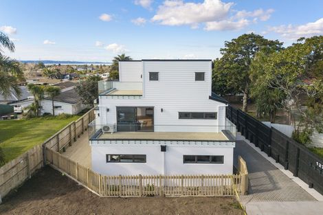 Photo of property in 127a Te Atatu Road, Te Atatu South, Auckland, 0610