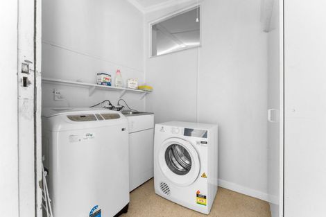 Photo of property in 37 Eltham Road, Blenheim, 7201