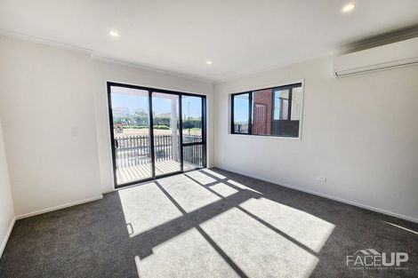 Photo of property in 8 Rahopuru Road, Westgate, 0614