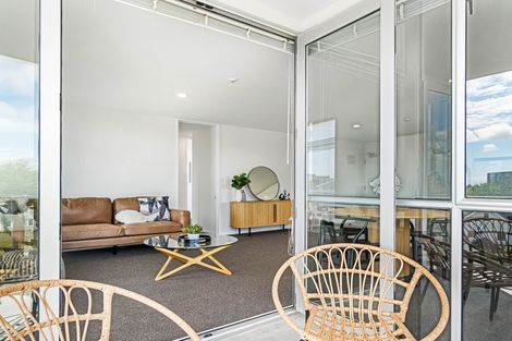 Photo of property in 12/15 Peterborough Street, Christchurch Central, Christchurch, 8013