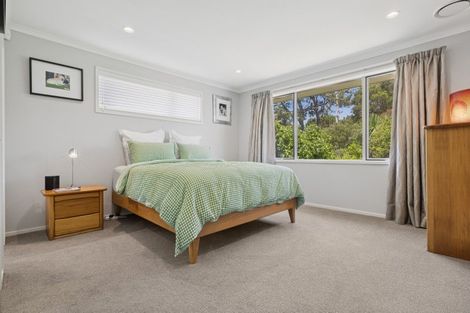 Photo of property in 70 Pohutukawa Parade, Riverhead, 0820