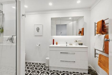 Photo of property in 44 Orangi Kaupapa Road, Northland, Wellington, 6012