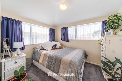 Photo of property in 13 Whites Line West, Woburn, Lower Hutt, 5010