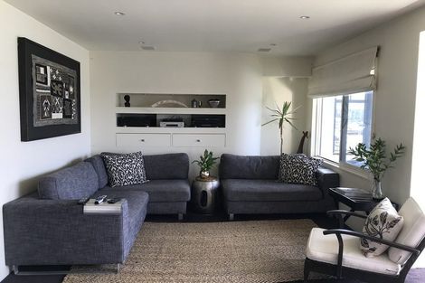 Photo of property in 4/154 Oriental Parade, Oriental Bay, Wellington, 6011