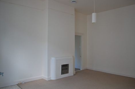 Photo of property in 2/106 Glenmore Street, Northland, Wellington, 6012