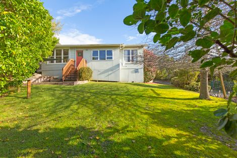 Photo of property in 7 Holiday Road, Stanmore Bay, Whangaparaoa, 0932