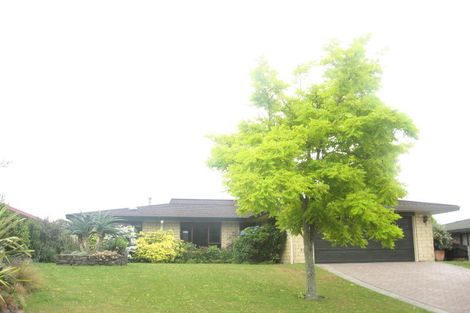 Photo of property in 8 Randell Place, Te Puke, 3119