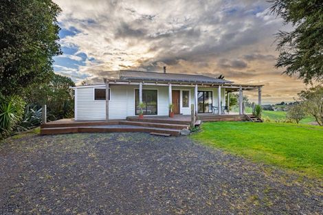 Photo of property in 98a Houchen Road, Raglan, 3295