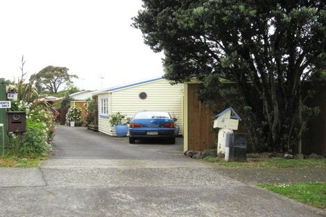 Photo of property in 4a Hall Avenue, Mangere, Auckland, 2022