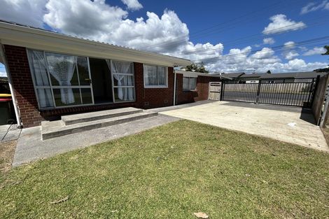 Photo of property in 393 West Coast Road, Glen Eden, Auckland, 0602