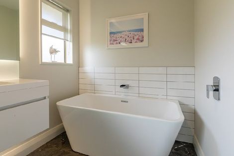 Photo of property in 4 Norglen Lane, Riverhead, 0820