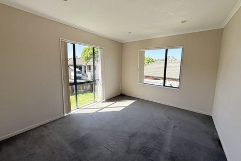 Photo of property in 10 Exotic Place, Massey, Auckland, 0614