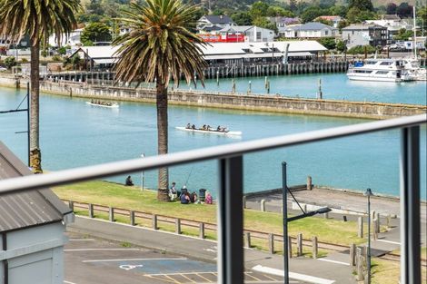 Photo of property in Marina View Apartments, 303/4 Reads Quay, Gisborne, 4010