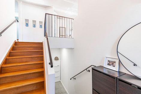 Photo of property in 30 Hogarth Rise, West Harbour, Auckland, 0618