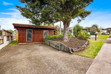 Photo of property in 4 Towra Place, Botany Downs, Auckland, 2010