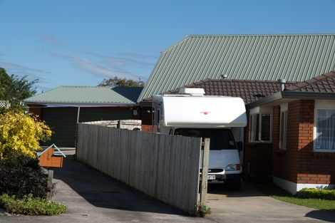 Photo of property in 2/12 Emma Court, Northpark, Auckland, 2013