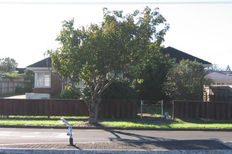Photo of property in 1/25 Cambridge Terrace, Papatoetoe, Auckland, 2025