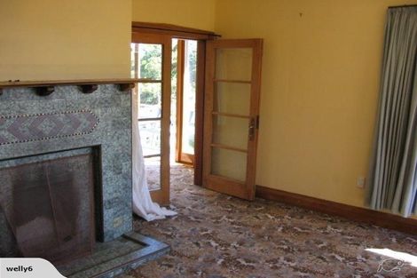 Photo of property in 12 Tanera Crescent, Brooklyn, Wellington, 6021