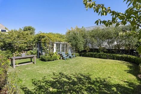 Photo of property in 118 Seaview Road, Paraparaumu Beach, Paraparaumu, 5032