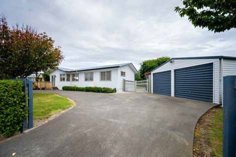 Photo of property in 18 Hyla Road, Haumoana, 4102