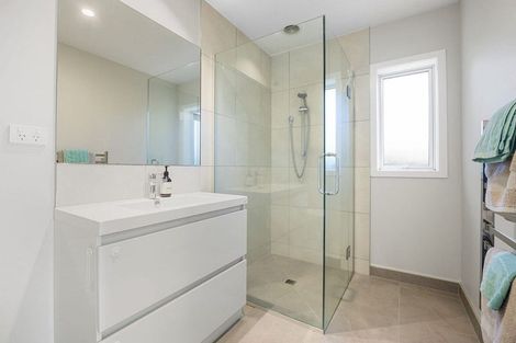 Photo of property in 28c Hamilton Road, Cambridge, 3434