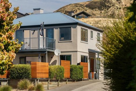 Photo of property in 77 Meadowstone Drive, Wanaka, 9305
