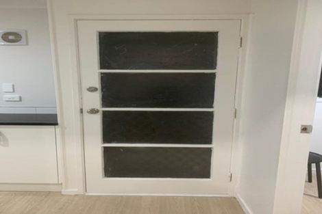 Photo of property in 8b Heathberry Close, Papatoetoe, Auckland, 2025