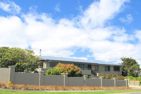 Photo of property in 10 Mccauley Grove, Hilltop, Taupo, 3330
